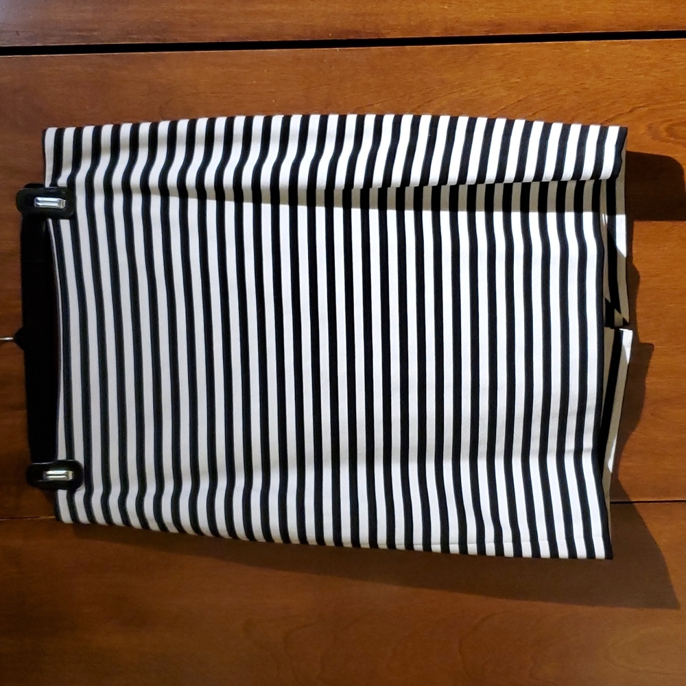 Stripe pencil skirt